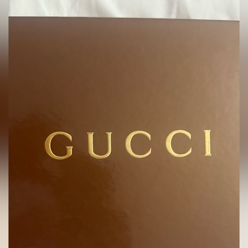 Gucci Brown Box with Gold Logo. They’re like new but cork got ruined in the box - Picture 2 of 16